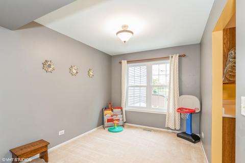 6244 Eagle Ridge Dr, Gurnee, IL 60031 photo 3