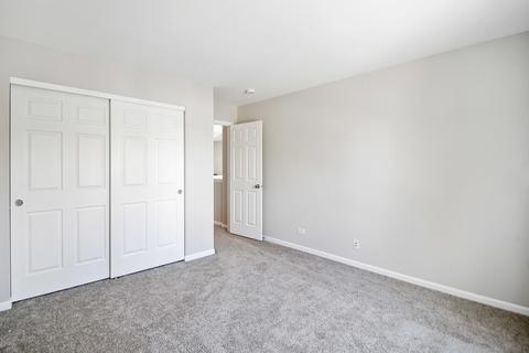 425 Acushnet St, Elgin, IL 60124 photo 23