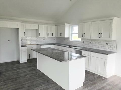 529 Carriage Ct, Dwight, IL 60420 photo 2