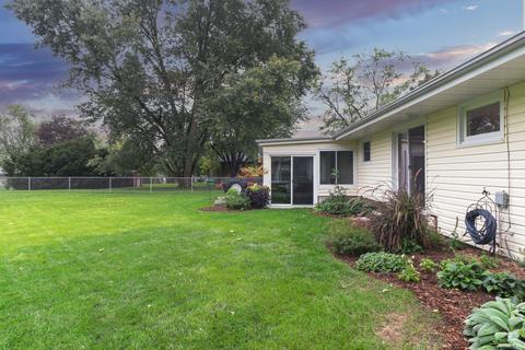 6 Grandview Dr, Normal, IL 61761 photo 32
