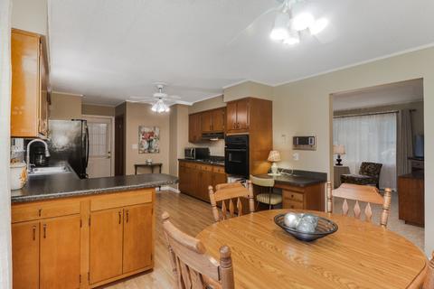 6 Grandview Dr, Normal, IL 61761 photo 8