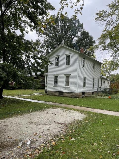119 W Delaware St, Dwight, IL 60420 photo 2