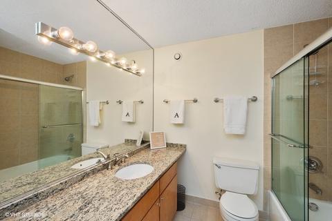30 E Huron St #3905, Chicago, IL 60611 photo 10