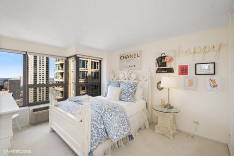30 E Huron St #3905, Chicago, IL 60611 photo 8