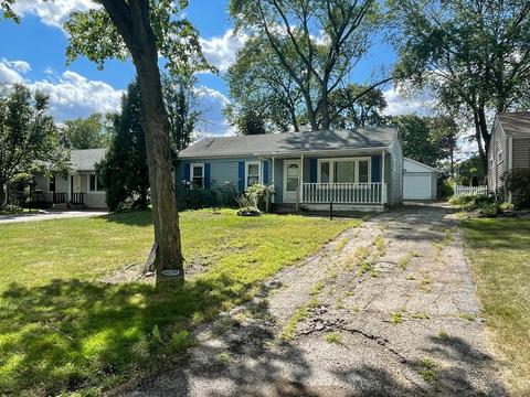 1114 S Campbell Ave, Wheaton, IL 60189 photo 2