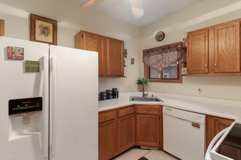 321 E Lincoln St, Bloomington, IL 61701 photo 12