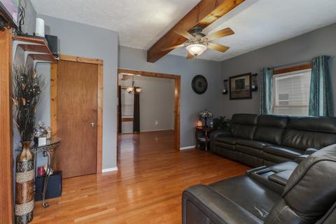 321 E Lincoln St, Bloomington, IL 61701 photo 9