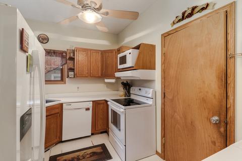 321 E Lincoln St, Bloomington, IL 61701 photo 11