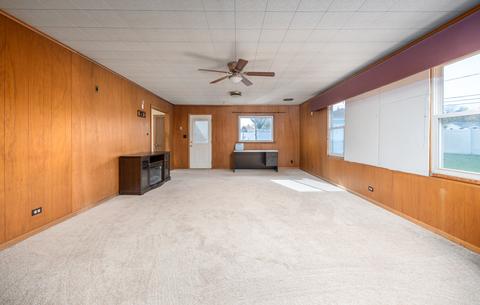 660 Cumberland St, Hoffman Estates, IL 60169 photo 14