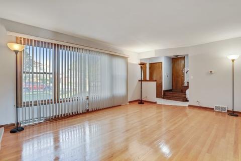2045 Spruce Ave, Des Plaines, IL 60018 photo 3