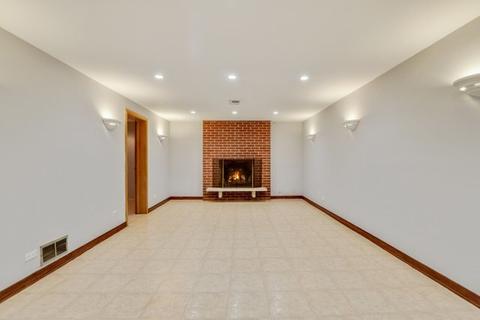 2045 Spruce Ave, Des Plaines, IL 60018 photo 28
