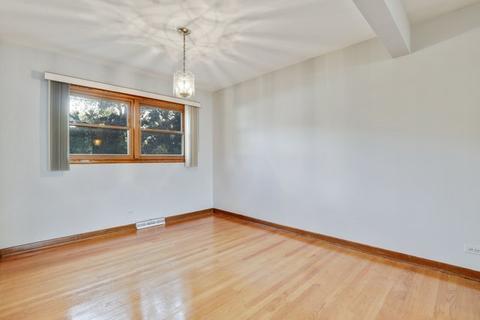 2045 Spruce Ave, Des Plaines, IL 60018 photo 7