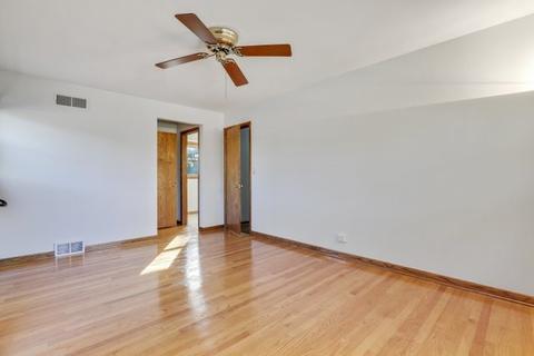2045 Spruce Ave, Des Plaines, IL 60018 photo 19