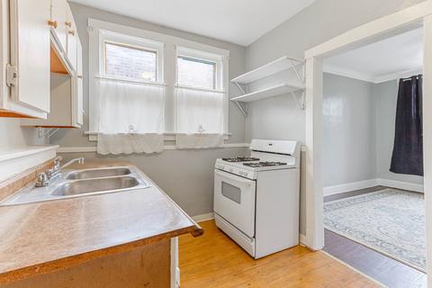 2417 E 73rd St, Chicago, IL 60649 photo 12