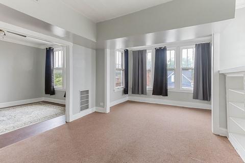 2417 E 73rd St, Chicago, IL 60649 photo 7