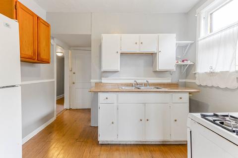 2417 E 73rd St, Chicago, IL 60649 photo 10