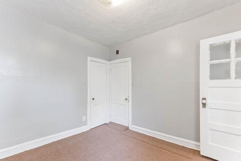 2417 E 73rd St, Chicago, IL 60649 photo 18