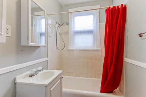 2417 E 73rd St, Chicago, IL 60649 photo 14