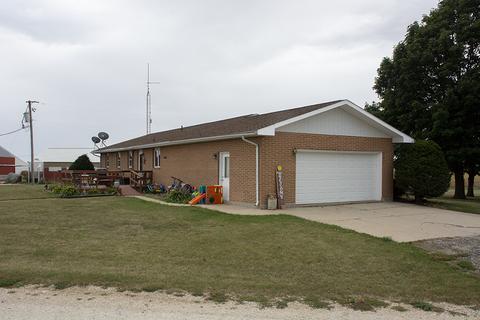 7849 Benson Rd, Lanark, IL 61046 photo 6