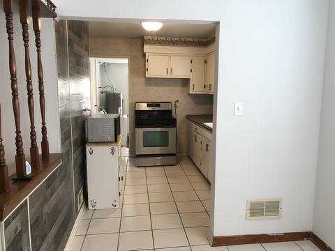 7135 Beloit Ave, Bridgeview, IL 60455 photo 2