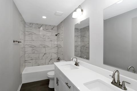 142 Sherman Ct, Bartlett, IL 60103 photo 9
