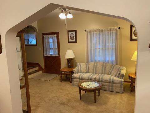 371 Lovell St, Elgin, IL 60120 photo 3