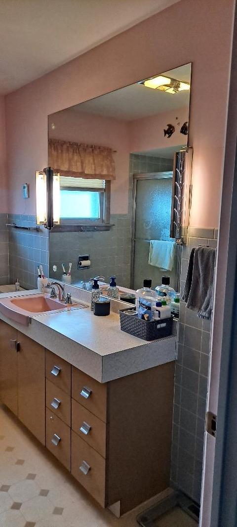 9409 W Central Rd, Des Plaines, IL 60016 photo 11