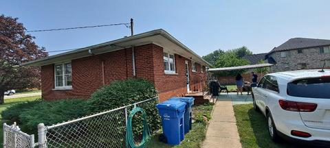 9409 W Central Rd, Des Plaines, IL 60016 photo 5