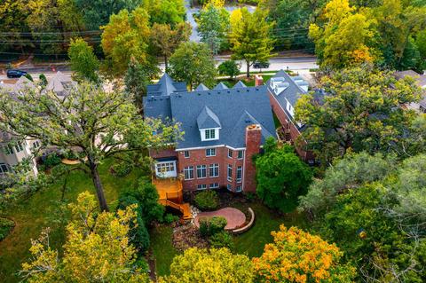 635 E Gartner Rd, Naperville, IL 60540 photo 2
