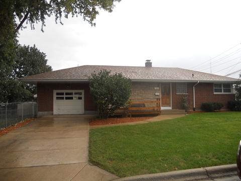 708 Pine Ave, Aurora, IL 60505 photo 2