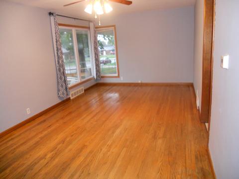 708 Pine Ave, Aurora, IL 60505 photo 9