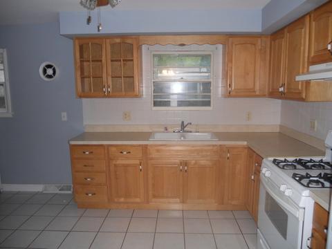 708 Pine Ave, Aurora, IL 60505 photo 8