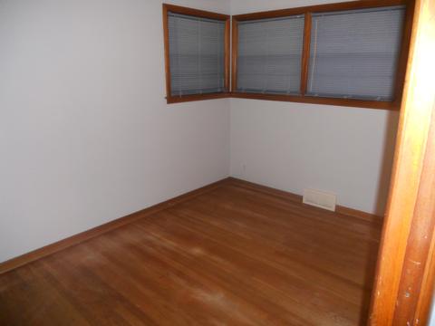 708 Pine Ave, Aurora, IL 60505 photo 18