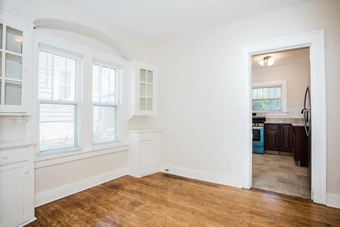 467 Standish St, Elgin, IL 60123 photo 17