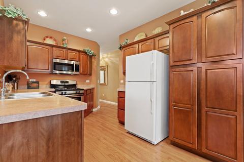 19220 Crescent Dr, Mokena, IL 60448 photo 8