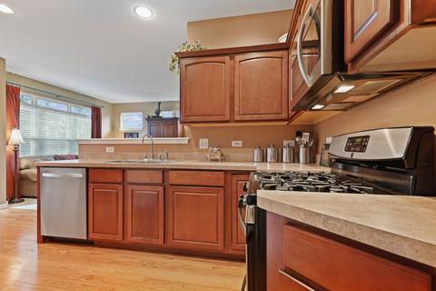 19220 Crescent Dr, Mokena, IL 60448 photo 9