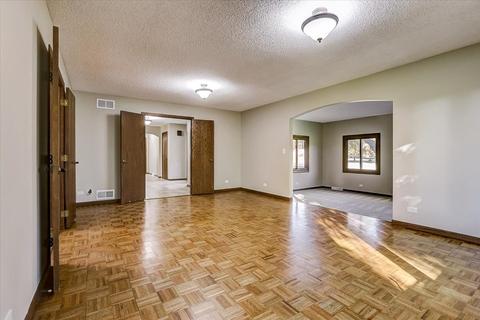 14 N401 Oliver Dr, Elgin, IL 60124 photo 9