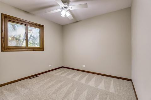 14 N401 Oliver Dr, Elgin, IL 60124 photo 21