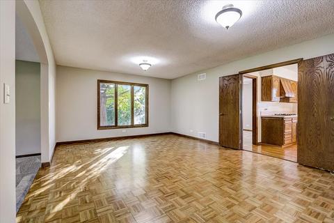 14 N401 Oliver Dr, Elgin, IL 60124 photo 7
