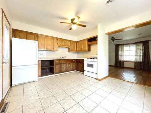 3517 Susan Ln, Steger, IL 60475 photo 2
