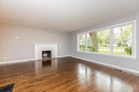 805 Lyford Ln, Wheaton, IL 60189 photo 4