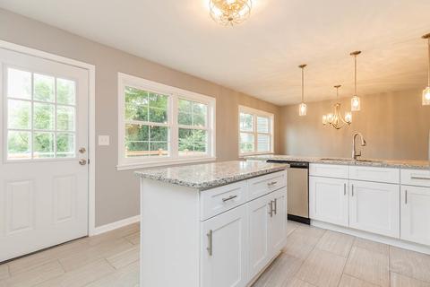 805 Lyford Ln, Wheaton, IL 60189 photo 13