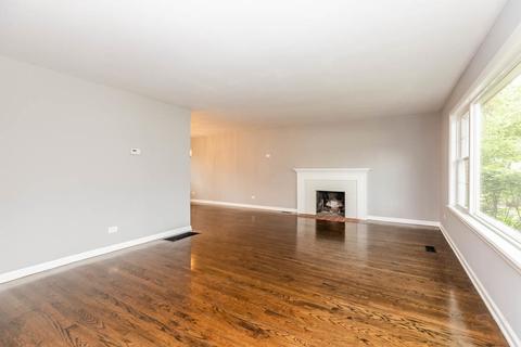 805 Lyford Ln, Wheaton, IL 60189 photo 3