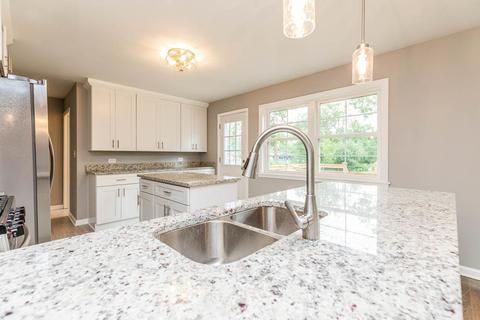 805 Lyford Ln, Wheaton, IL 60189 photo 16