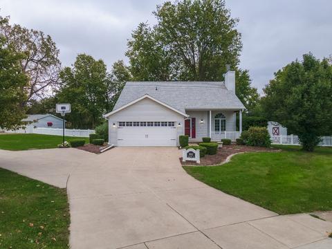 1602 Springfield Rd, Bloomington, IL 61701 photo 3