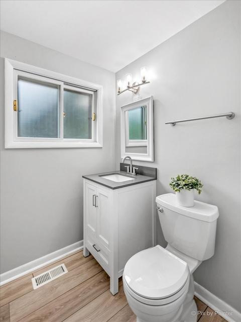 60 Lance Dr, Des Plaines, IL 60016 photo 22