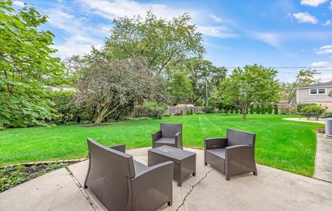 60 Lance Dr, Des Plaines, IL 60016 photo 30