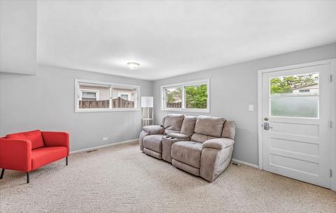 60 Lance Dr, Des Plaines, IL 60016 photo 21