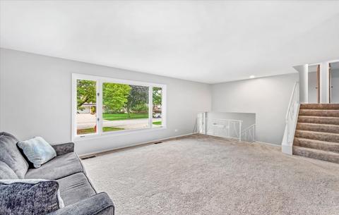 60 Lance Dr, Des Plaines, IL 60016 photo 9