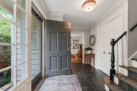 736 Oak Rd, Barrington, IL 60010 photo 2